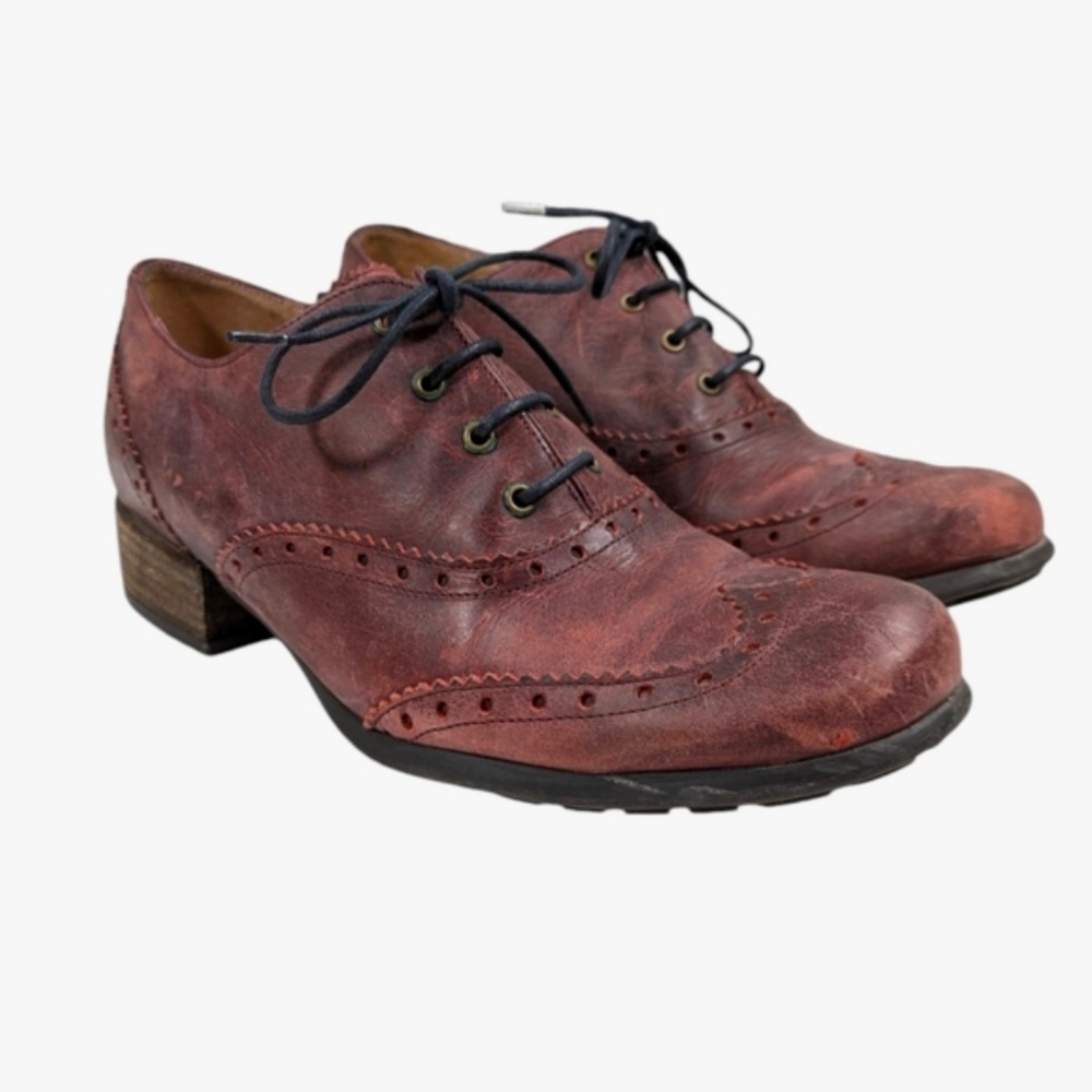 John Fluevog Rustic Burgundy Leather Wingtip Oxfords - Picture 6 of 12